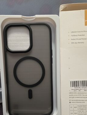 MagSafe Compatible Black iPhone Case Pro Max 6.9